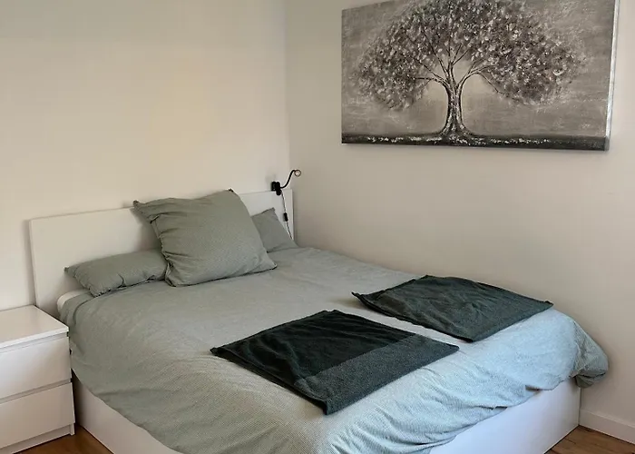 Appartement Newly Renovated In Ideal Location Berlin