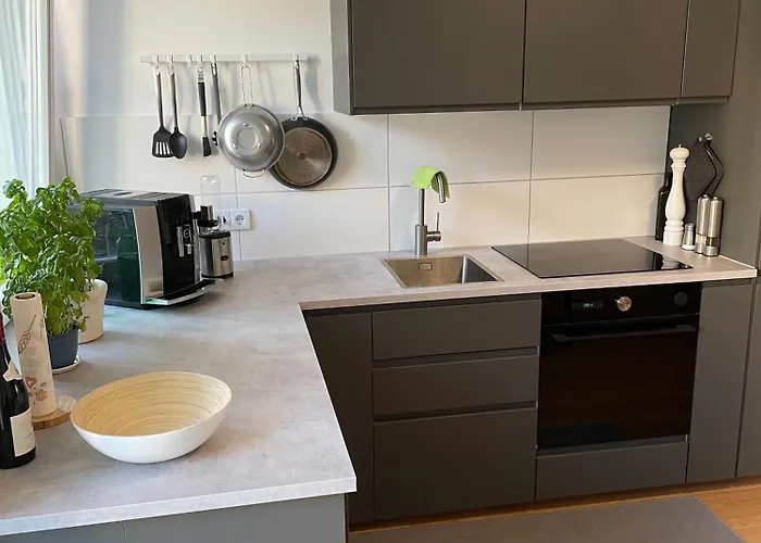 Newly Renovated In Ideal Location * Berlin