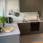 Newly Renovated In Ideal Location * Berlin