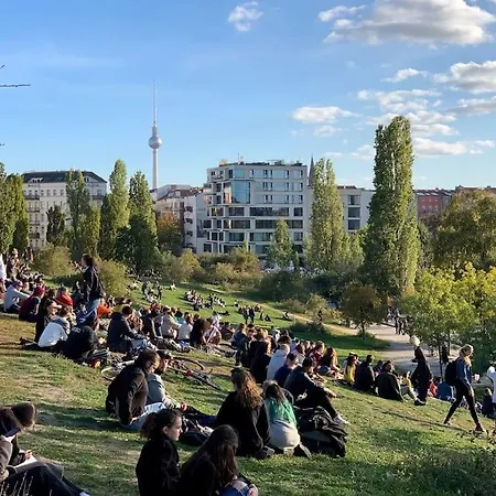Newly Renovated In Ideal Location * Berlin